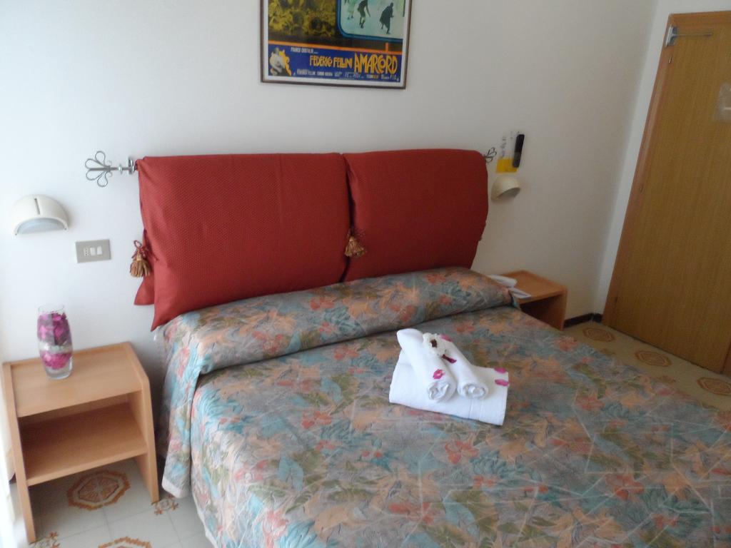 Hotel La Dolce Vita Rimini Extérieur photo