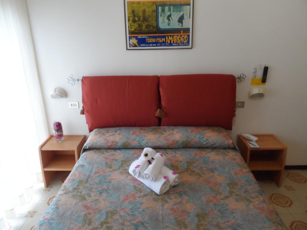 Hotel La Dolce Vita Rimini Extérieur photo
