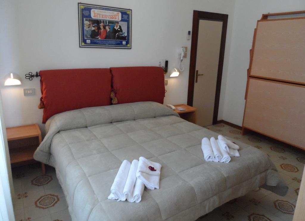 Hotel La Dolce Vita Rimini Extérieur photo