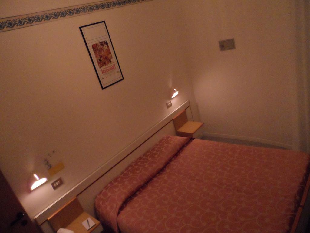 Hotel La Dolce Vita Rimini Extérieur photo