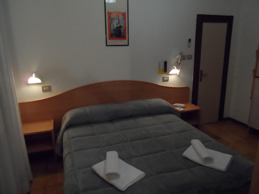 Hotel La Dolce Vita Rimini Extérieur photo