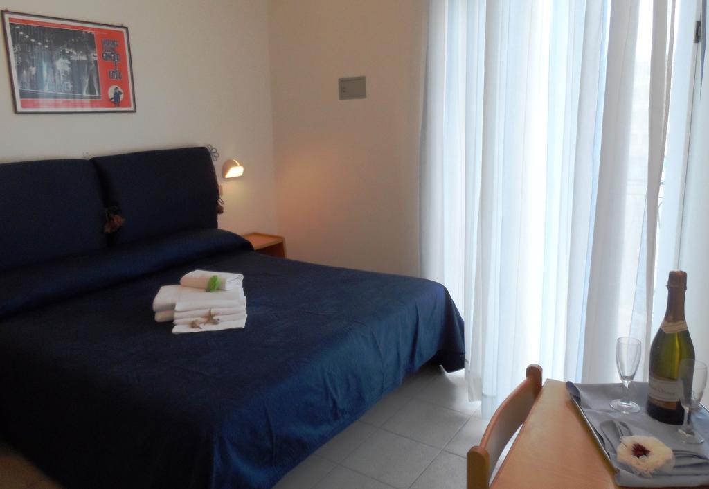 Hotel La Dolce Vita Rimini Extérieur photo